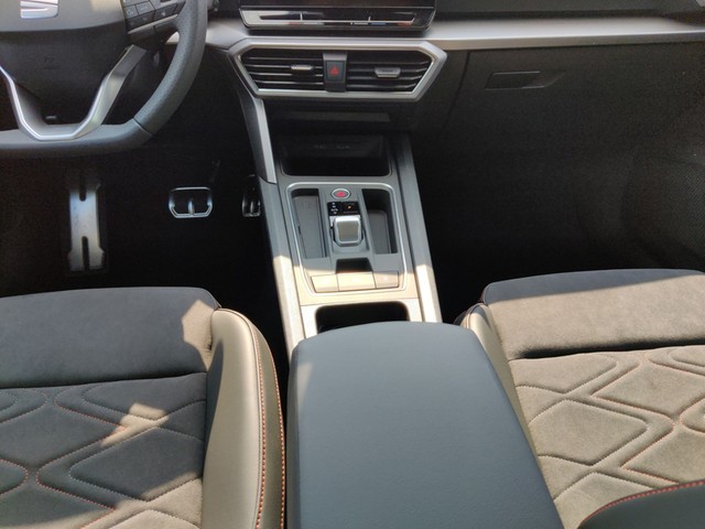 Seat - Leon Sportstourer 1.5 eTSI DSG FR Plus AHK+Beats_6