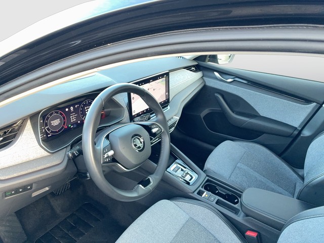 Skoda - Octavia Combi 2.0TDI Selection Head-Up+Virtual_14 Skoda - Octavia Combi 2.0TDI Selection Head-Up+Virtual_14