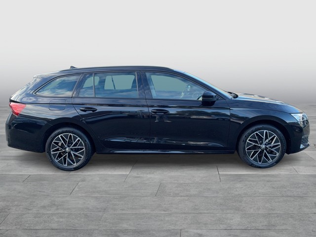 Skoda - Octavia Combi 2.0TDI Selection Head-Up+Virtual_11 Skoda - Octavia Combi 2.0TDI Selection Head-Up+Virtual_11