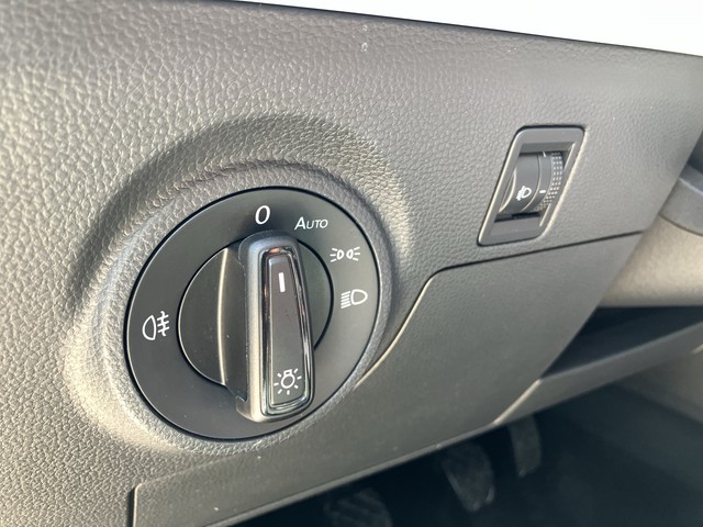 Seat - Arona 1.0 TSI Style LED+SHZG+PARK ASSIST+LM16"_8