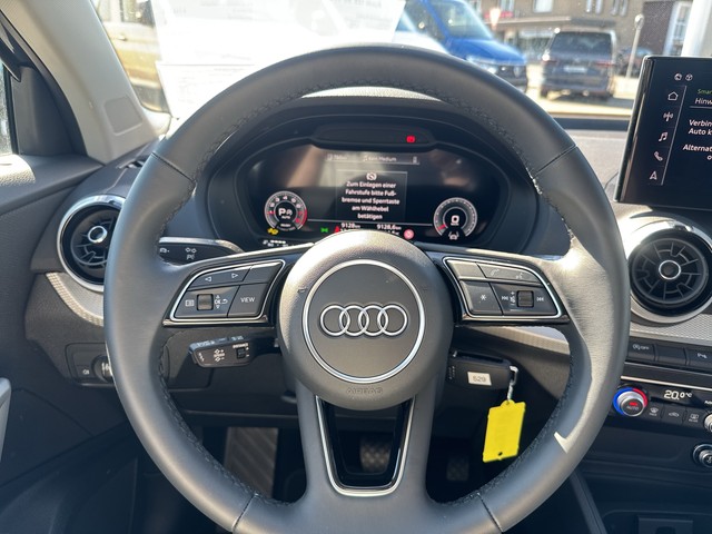 Audi - Q2 35 TFSI S tronic S line LED RFK SHZ_11