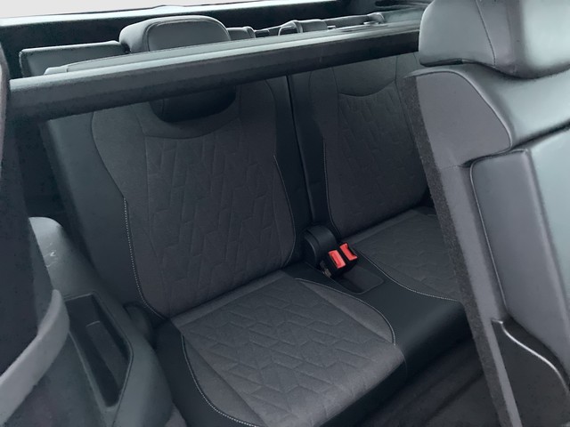 Skoda - Superb Combi 2.0 TDI DSG Selection AHK NAVI PANO_8