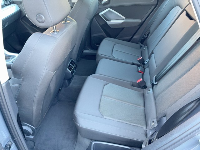 Audi - Q3 35 TFSI S-tronic advanced ACC+AHK+KAMERA+LED_3