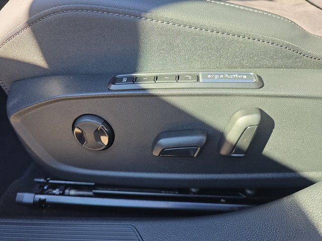 VW - Golf VIII Lim. 1.5 eTSI DSG Edition 50 DCC HuD_9