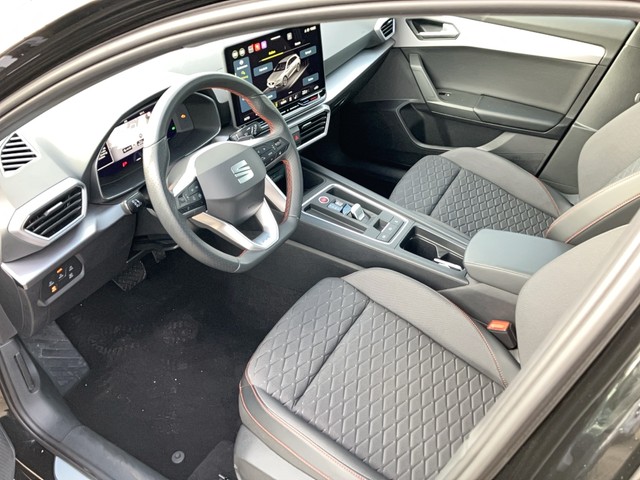 Seat - Leon Sportstourer 2.0 TDI DSG FR AHK+NaviPlus_12