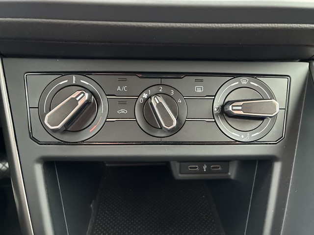 VW - Polo VI 1.0 Comfortline KLIMA+MFL+RADIO+TEL_7