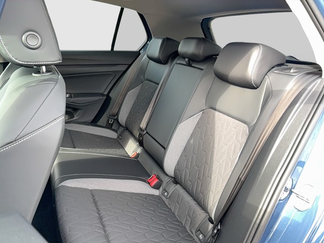 Audi - A7 Sportback 50 TFSI e quattro S-tronic AHK HUD_3