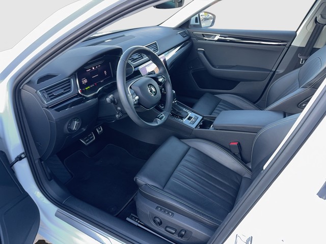 Skoda - Superb Combi iV 1.4 electric/TSI L&K Pano Leder_14