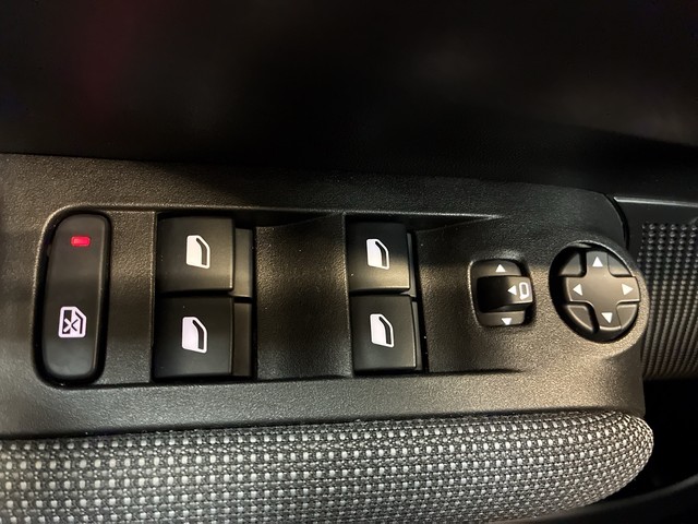 Citroen - C3 Aircross Shine Klima+PDC+GRA+Spurassistent_9