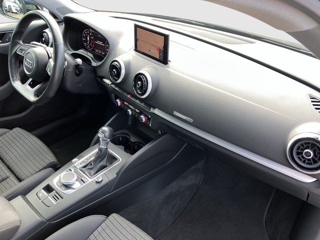 Audi - A3 Sportback 40 e-tron Sport AHK CAM LED NAVI_7 Audi - A3 Sportback 40 e-tron Sport AHK CAM LED NAVI_7