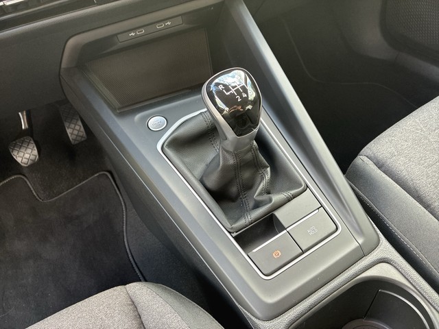 VW - Golf VIII Variant 2.0 TDI Life ACC+LED+NAVI+SHZG_6