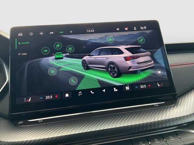 CUPRA - Leon ST VZ 2.0 TSI DSG VZ 4Drive PANO+NAVI+DCC_7