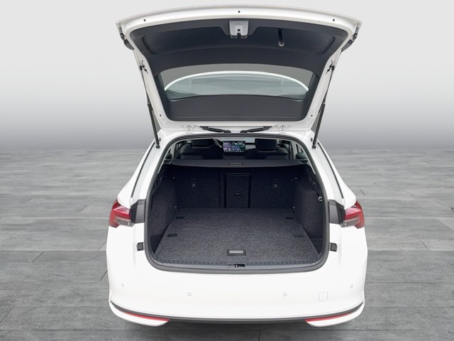 Skoda - Octavia Combi 2.0 TDI DSG Selection KAMERA+ACC_4