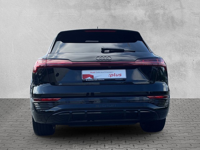 Audi - Q8 e-tron 50 quattro S-line ACC CAM LED LUFT NAVI_11