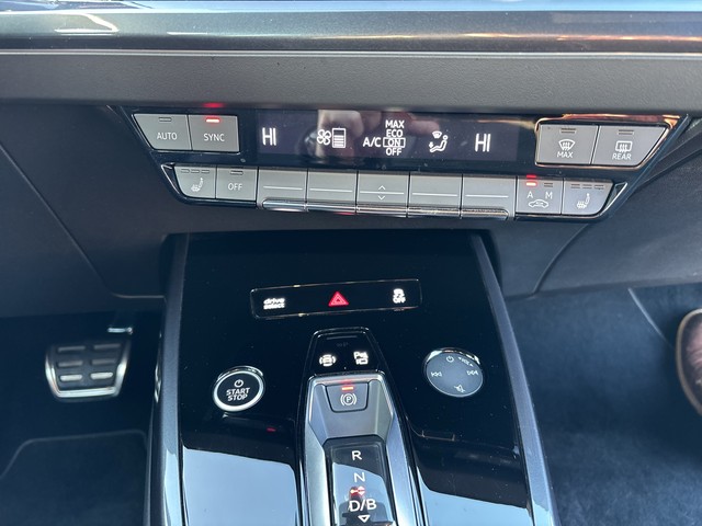 Audi - Q4 e-tron Sportback 45 quattro S-line AHK SONOS_11