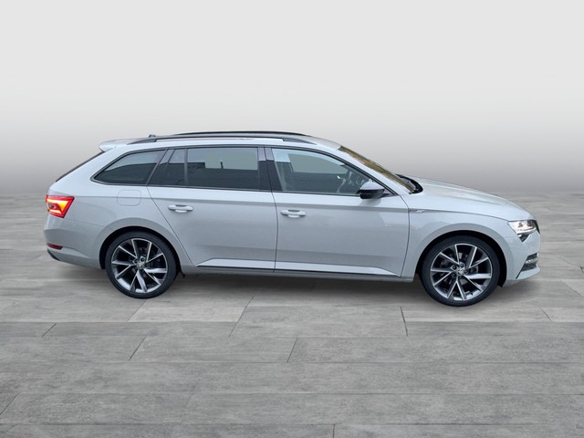 Skoda - Superb Combi 2.0 TDI DSG Sportline ACC+AHK+NAVI_9