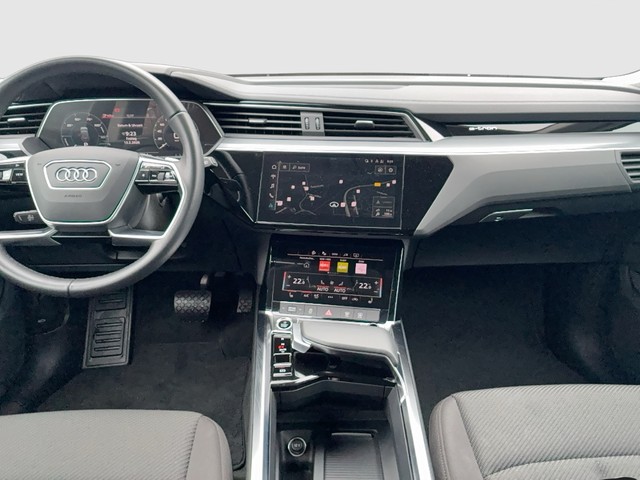 CUPRA - Born LED LM19 MFL PDC SHZG TEL_2