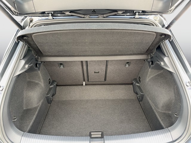 VW - T-Roc 1.5 TSI Sport R-Line AHK+ACC+LED+NAVI+PANO_4