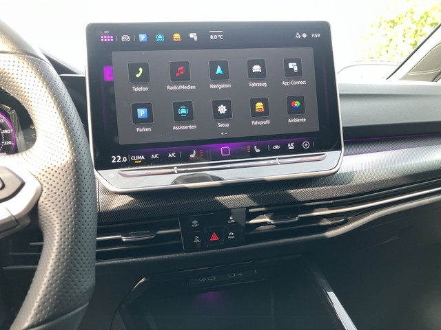 VW - Golf VIII 1.5 eTSI DSG R-Line ACC+LED+PDC+LM19"_6