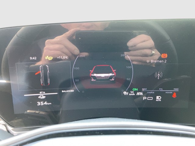 Audi - A6 e-tron Avant edition one blue S-line AHK PANO_17