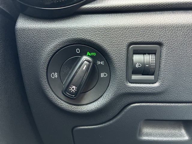 Skoda - Fabia 1.0 Ambition Klima+Sitzhzg.+PDC+LED_8