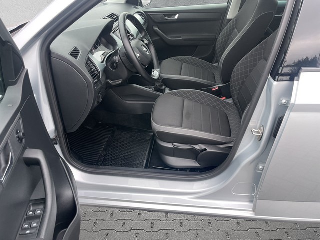 Skoda - Fabia Combi 1.0 TSI Ambition MFL NAVI PDC SHZG_15