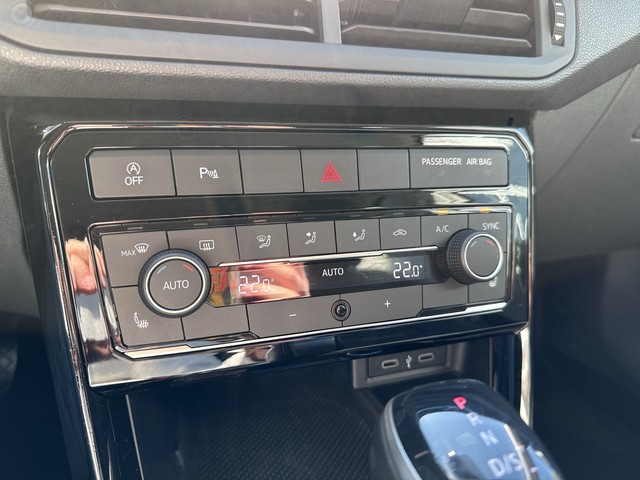 VW - T-Cross 1.0 TSI DSG Style AHK+ACC+NAVI+LED+LM18"_9