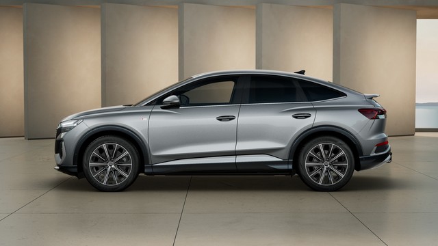 Audi - Q4 Sportback 55 e-tron quattro S-line AHK LED_5