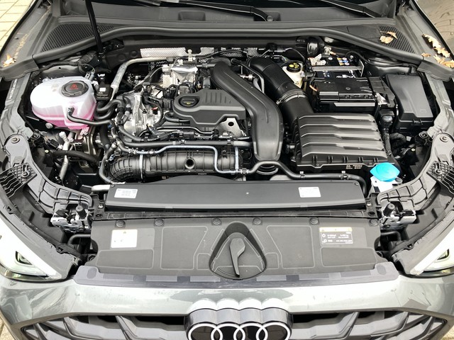 Mercedes-Benz - A 220 Progressive 4Matic LED LM17 NAVI PDC STHZG_8