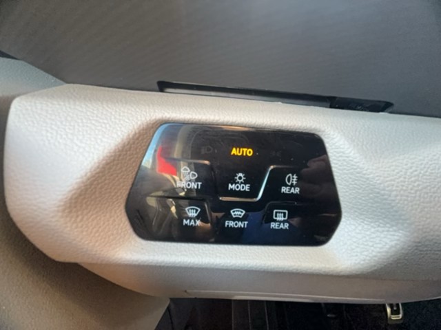 VW - Polo 1.0 TSI DSG Life LED+CLIMATRONIC+RFK_5