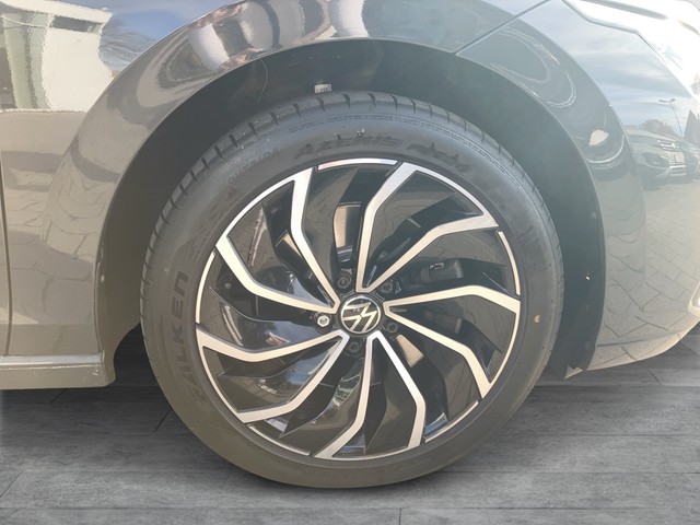 VW - Golf VIII Variant 2.0 TDI DSG Life AHK+ACC+NAVI_13