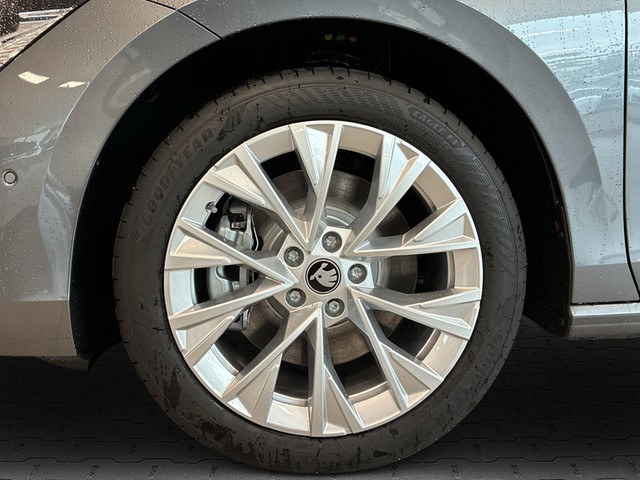 Skoda - Superb Combi 2,0 TSDI DSG 4x4 Selection ERGO MATRIX HUD_15