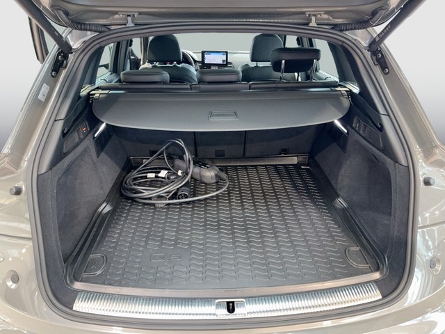 Audi - Q5 50 TFSI e S-tronic S line quattro AHK+PANO+LED_4