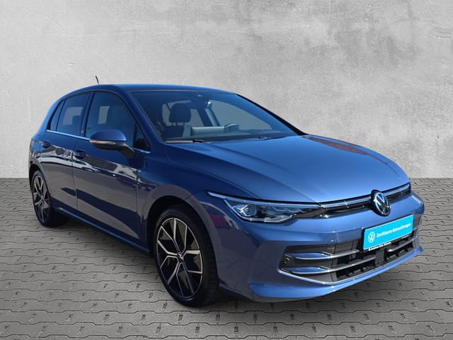 VW - Golf VIII Lim. 1.5 eTSI DSG Edition 50 DCC HuD_11