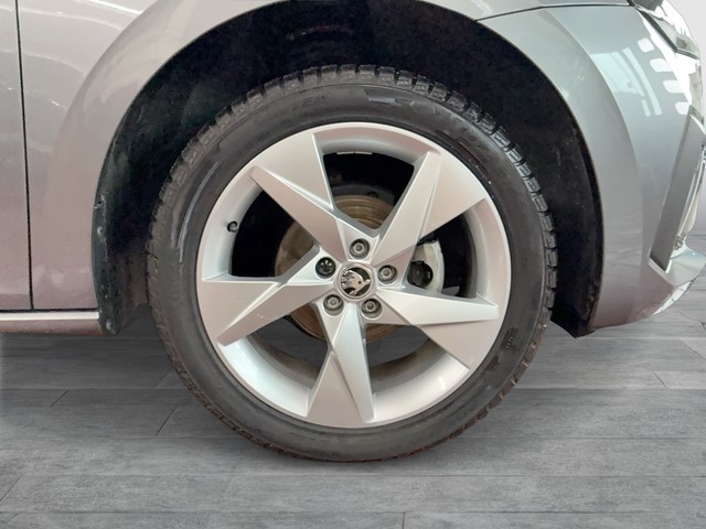Skoda - Scala 1.0 TSI Drive LED-MATRIX-BEAM+KAMERA+SHZG._11