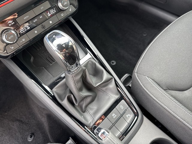 Skoda - Kamiq 1.5 TSI DSG Monte Carlo AHK+NAVI+PANO+SHZG_14