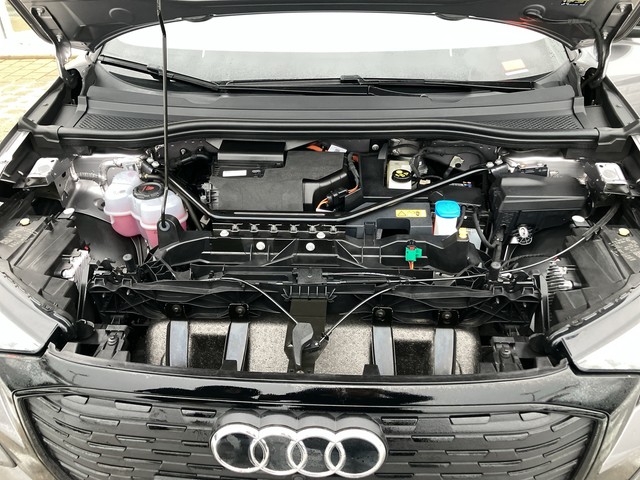 Audi - Q4 40 e-tron S line NAVI+KAMERA+SHZG+LED_7