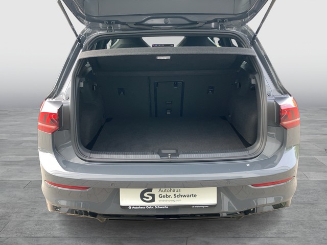 VW - Golf VIII 1.5 eTSI DSG R-Line ACC+LED+PDC+LM19"_3