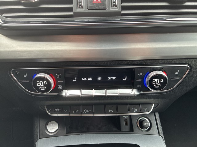 CUPRA - Born ACC CAM LED LM18 MFL NAVI PDC SHZG_8