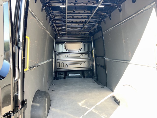 VW - Crafter 35 Kasten LR lang Kamera,5 Jahre Garantie_4