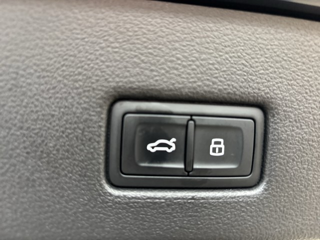 VW - Golf VIII 2.0 TDI DSG Energy AHK+Virtual+Kamera_6