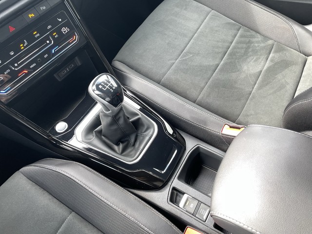 VW - T-Roc 1.5 TSI Black Style ACC+PANO+NAVI+SHZG+LED_8