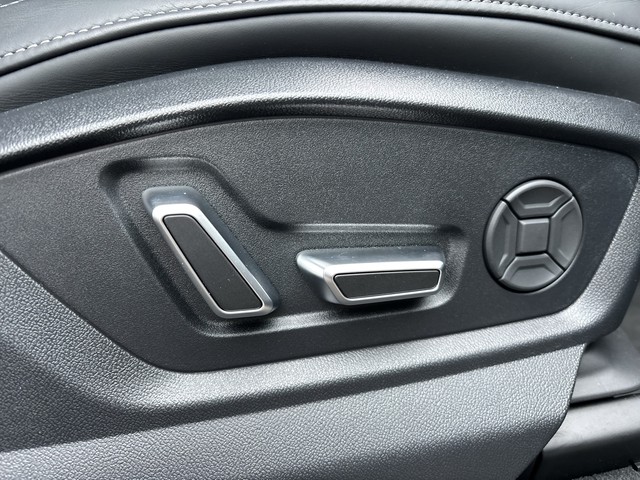 Audi - Q7 60 TFSI e quattro Tiptronic S-line AHK PANO_13