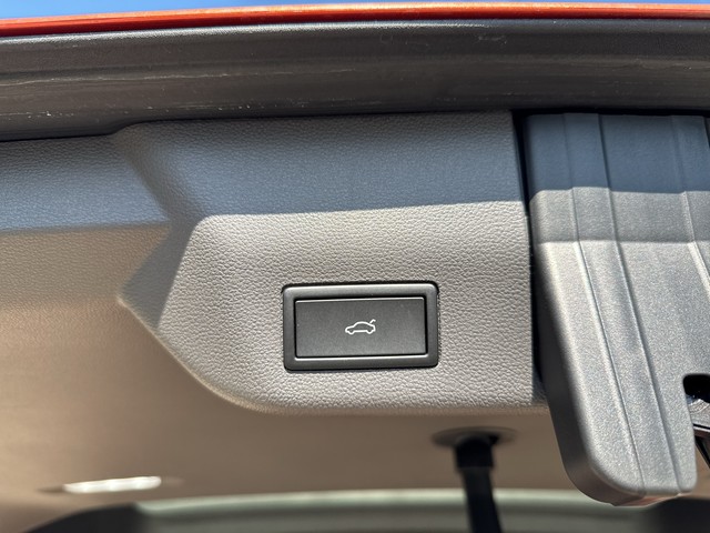 VW - T7 Multivan 1,5 l eHybrid Edition lang 4M_4