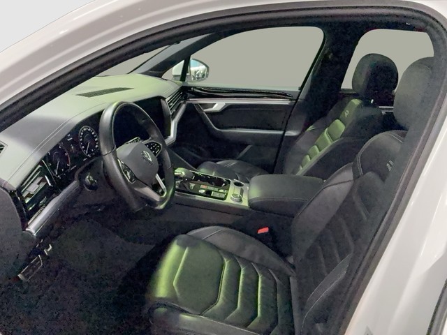 Skoda - Enyaq RS Lounge DCC HuD 360° Pano CANTON_13