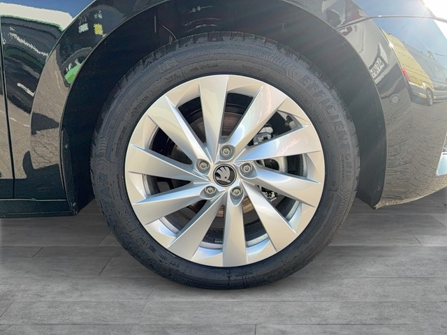 Skoda - Octavia Combi 2.0 TDI DSG Selection Head Up+Virtual_17