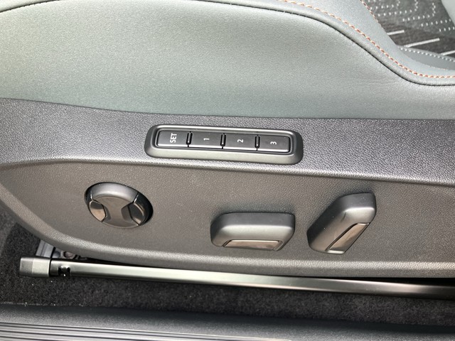 CUPRA - Born VZ 240 kW VZ LED+DCC+KAMERA+SHZG+NAVI_8 CUPRA - Born VZ 240 kW VZ LED+DCC+KAMERA+SHZG+NAVI_8