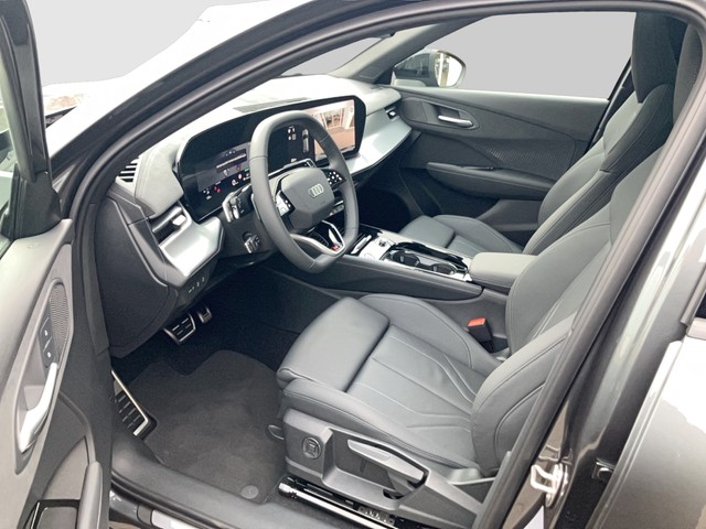 Audi - Q3 SUV TFSI S-tronic S line AHK+ACC+SHZG+PANO_16