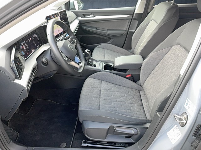 VW - Golf VIII Variant 2.0 TDI Life ACC+LED+NAVI+SHZG_16