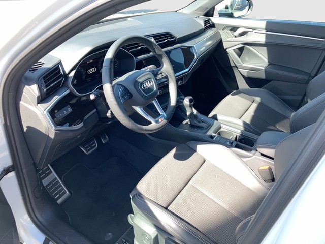 Audi - Q3 Sportback 40 TFSI quattro S-tronic S-line AHK_12